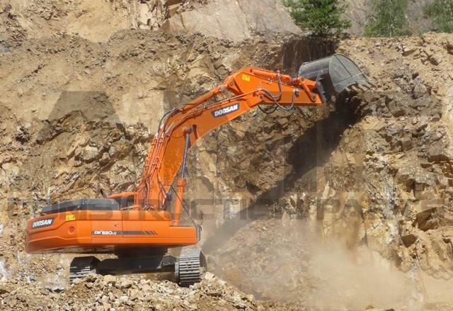DX520LC Doosan Excavator Parts